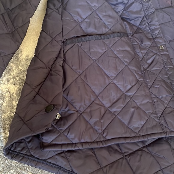 Unisex Barbour jacket. Excellent condition. - Picture 3 of 4